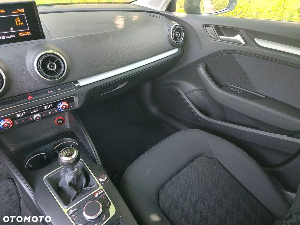 Audi A3 Sportback 1.6 TDI Attraction - 20