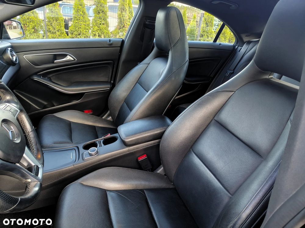 Mercedes-Benz CLA 200 7G-DCT Edition 1 - 15