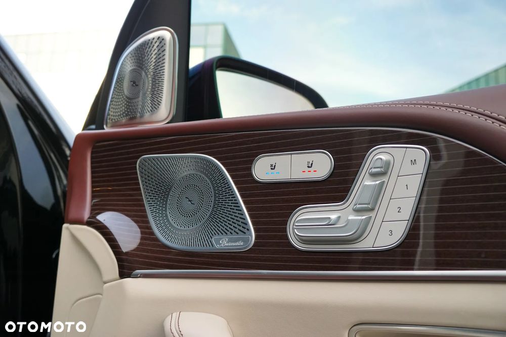 Mercedes-Benz Maybach GLS - 17