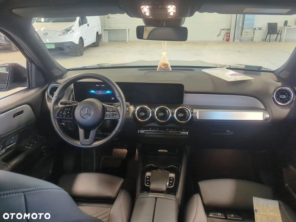 Mercedes-Benz GLB 200 7G-DCT - 7