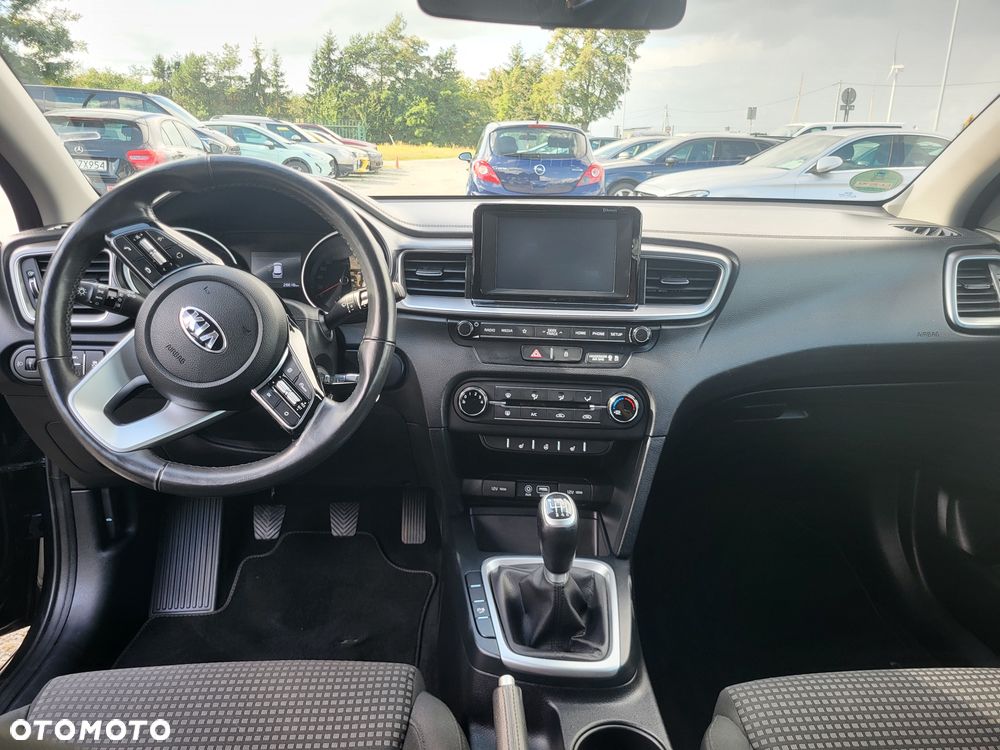 Kia Ceed - 7