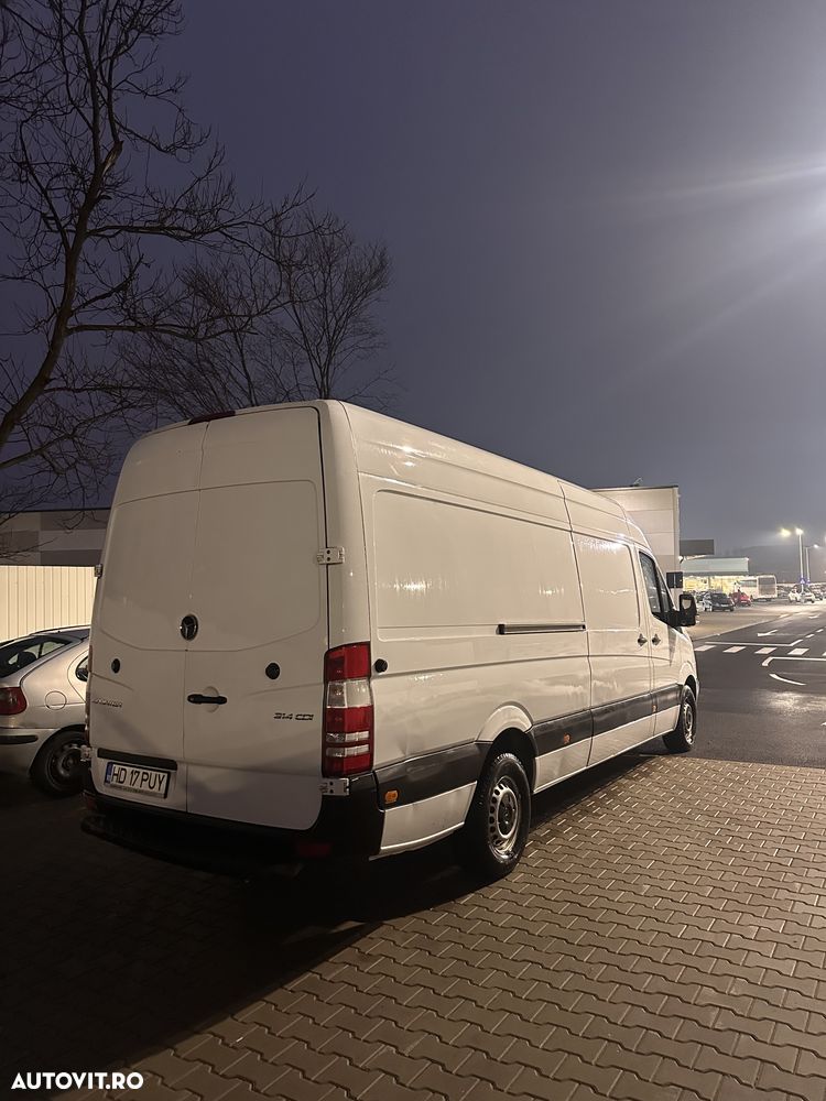 Mercedes-Benz Sprinter - 5
