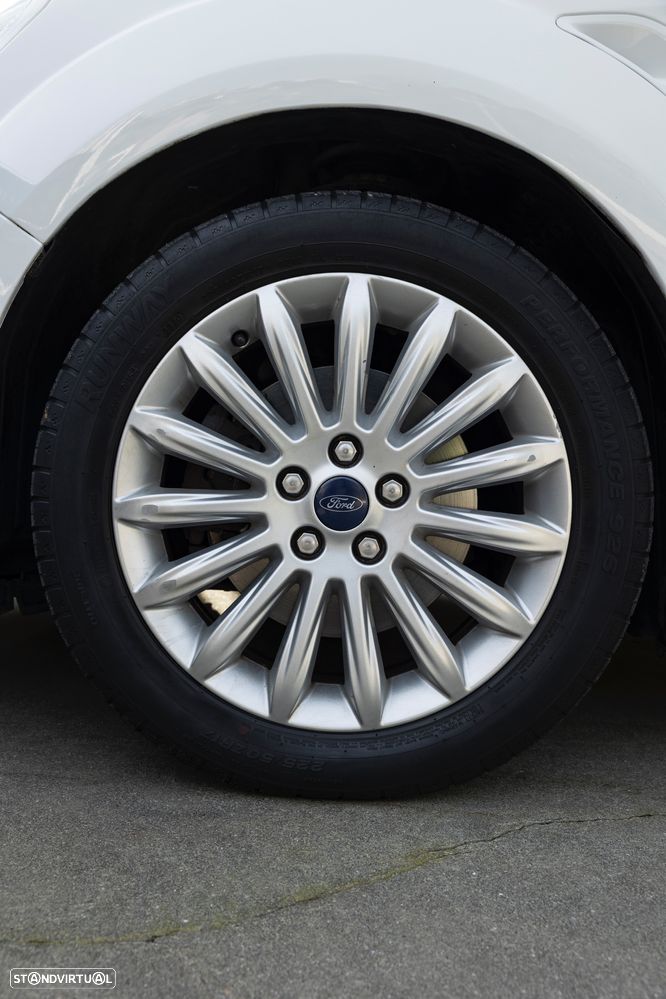 Ford S-Max 1.6 TDCi Titanium 7L - 28