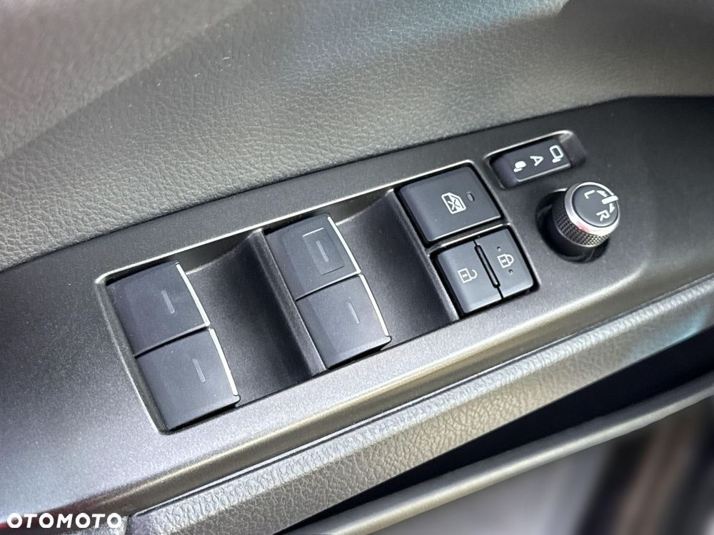 Toyota Camry 2.5 Hybrid Prestige CVT - 21