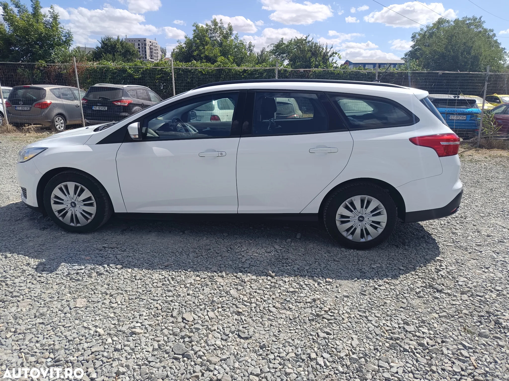 Ford Focus Turnier 1.0 EcoBoost Start-Stopp-System ACTIVE - 6