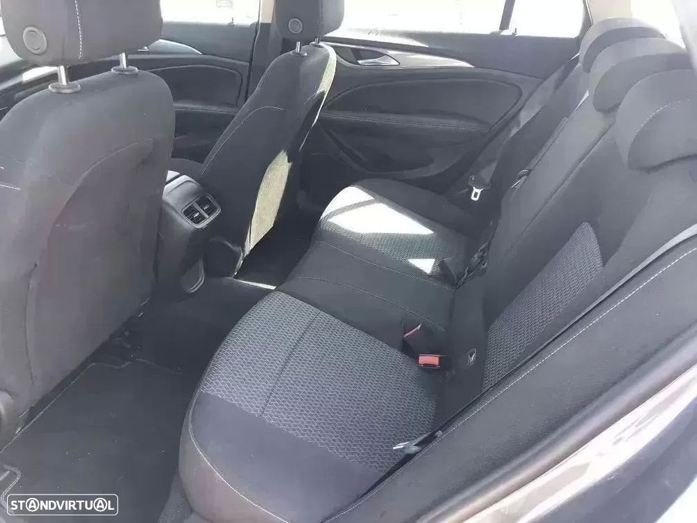 Opel Insignia Sports Tourer 1.5 D Ultimate - 7