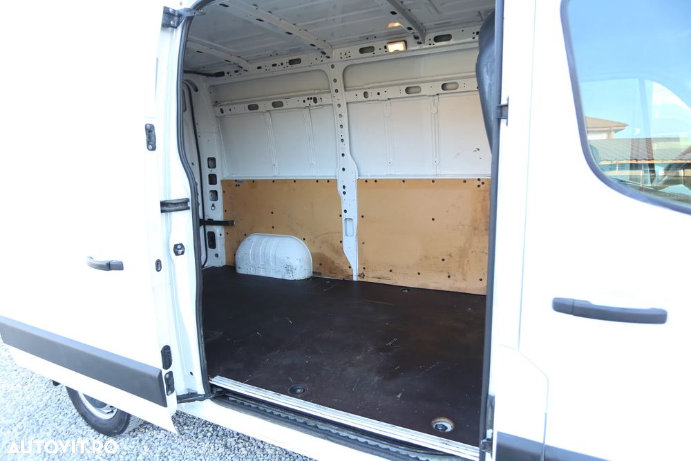 Renault Master L2H2 VA - 18