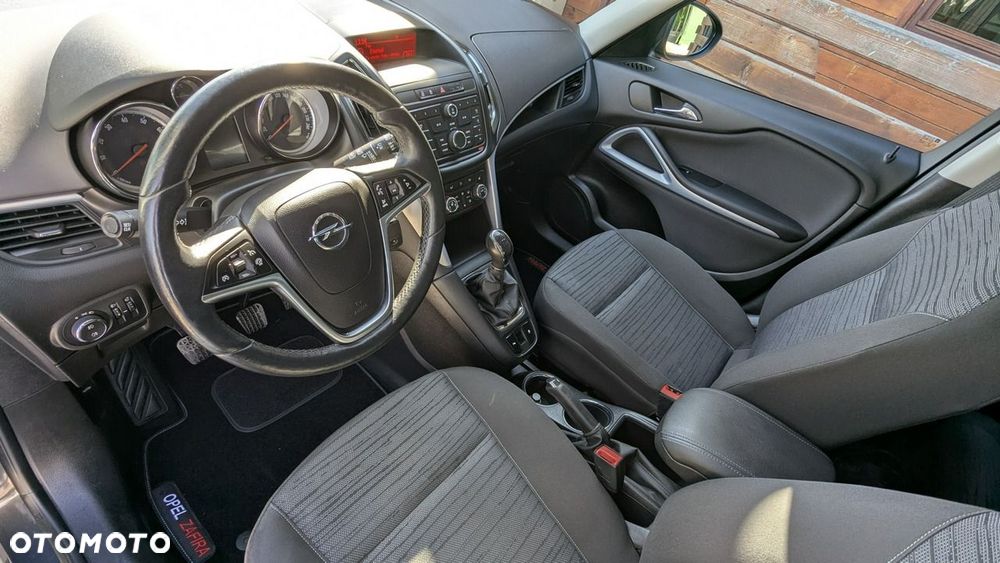 Opel Zafira - 13