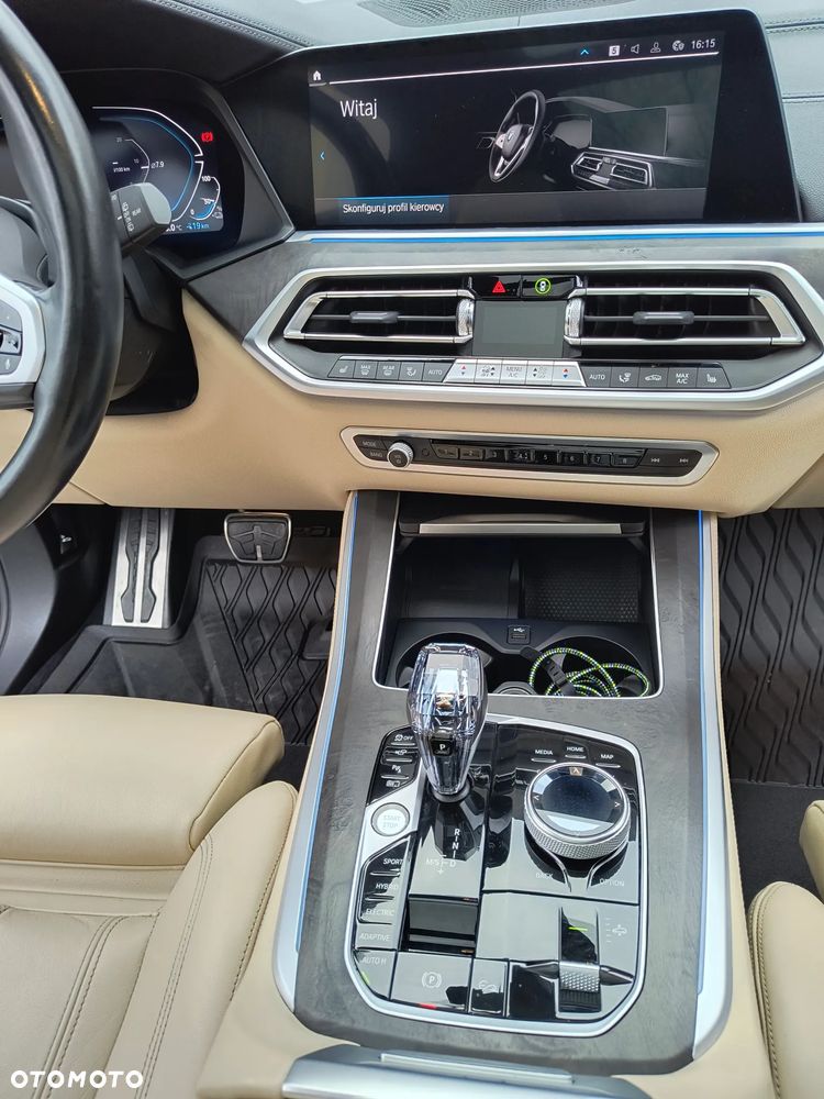 BMW X5 xDrive45e - 13