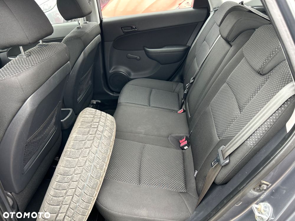 Hyundai i30 1.4 Classic - 11