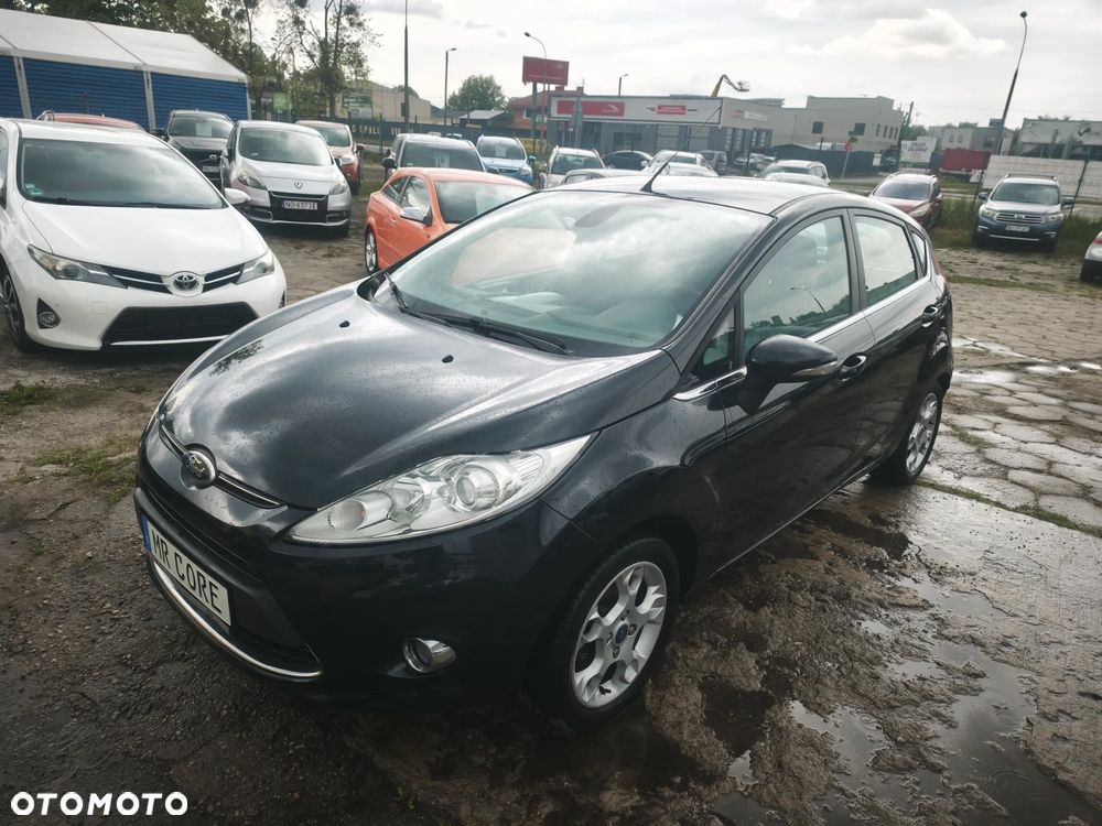 Ford Fiesta 1.25 Celebration - 1