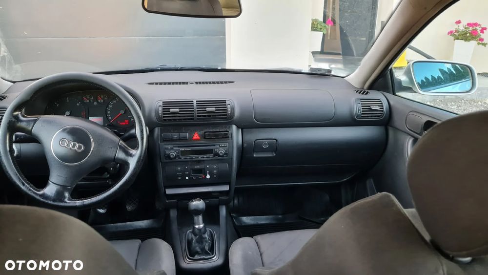 Audi A3 1.9 TDI Ambition - 8