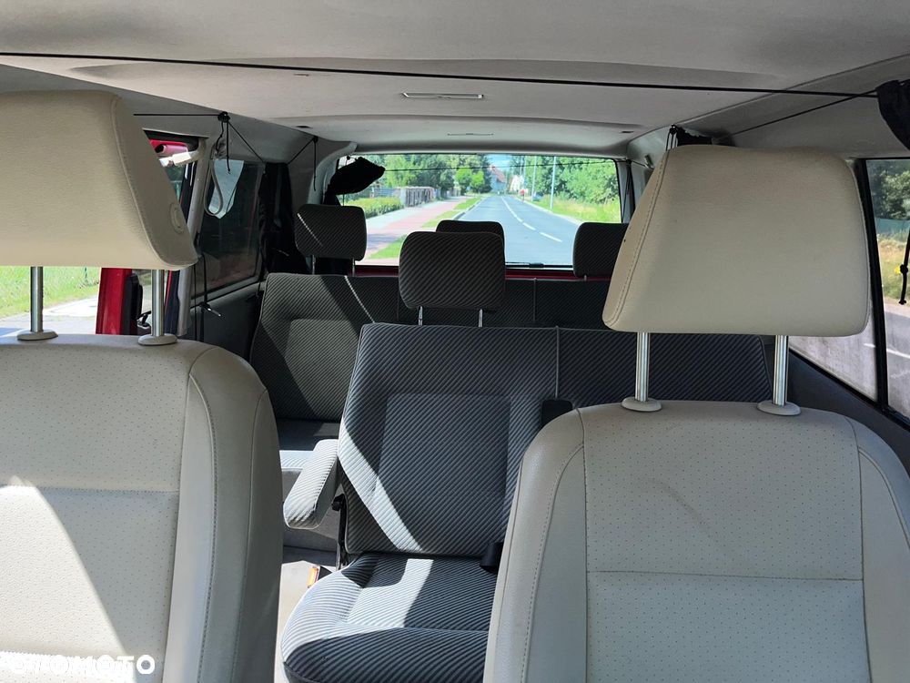 Volkswagen Caravelle CL - 11