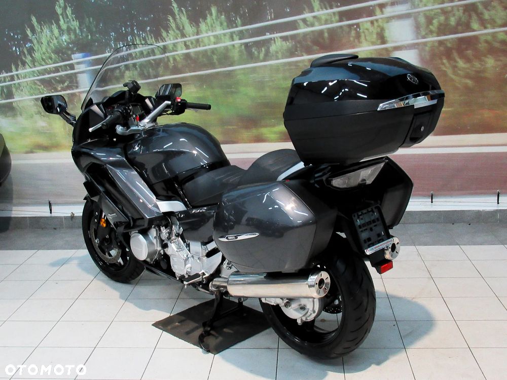 Yamaha FJR - 6
