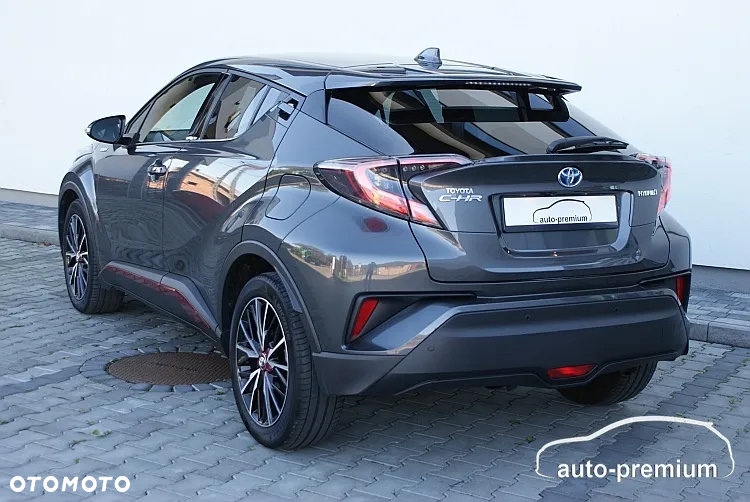 Toyota C-HR 1.8 Hybrid Neon Lime powered by JBL - 4