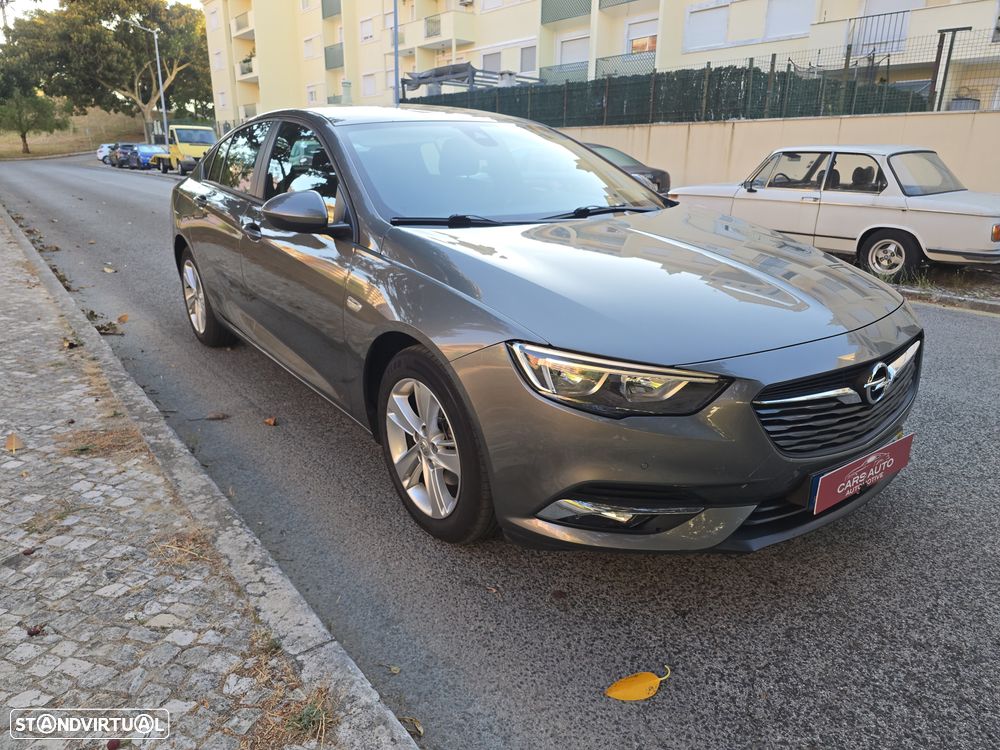 Opel Insignia 1.6 CDTI executive S/S - 6