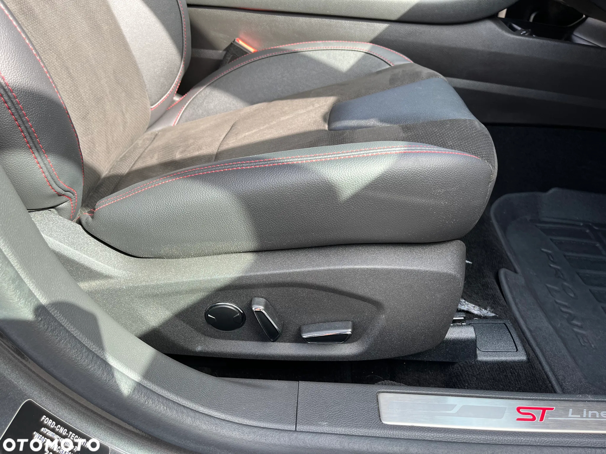 Ford Mondeo - 33
