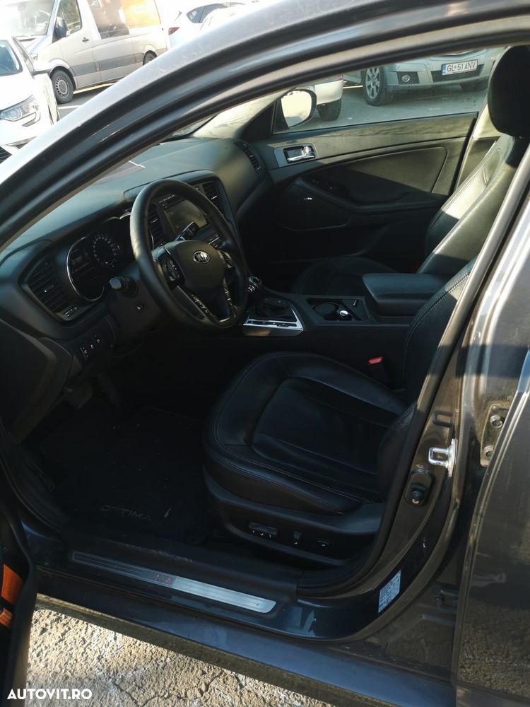 Kia Optima - 5