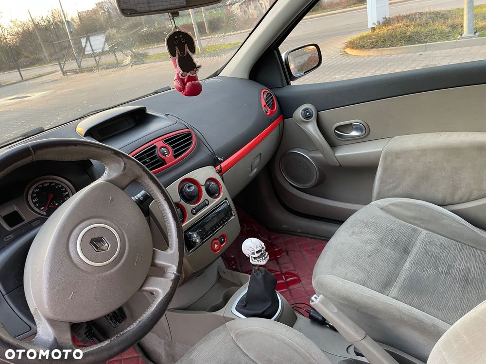 Renault Clio 1.6 16V Extreme - 8