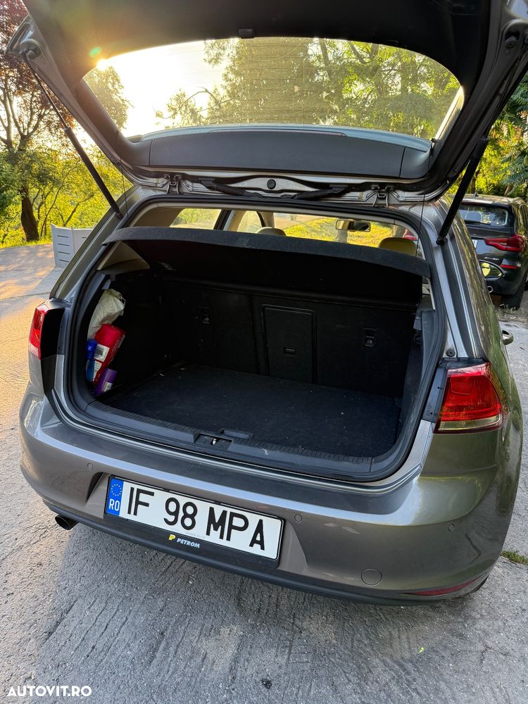 Volkswagen Golf - 3