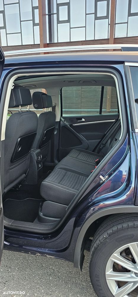 Volkswagen Tiguan - 9