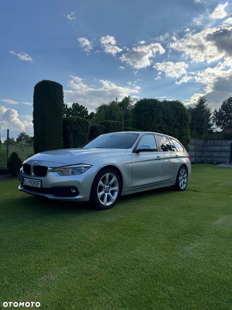 BMW Seria 3 320d xDrive Sport Line - 3