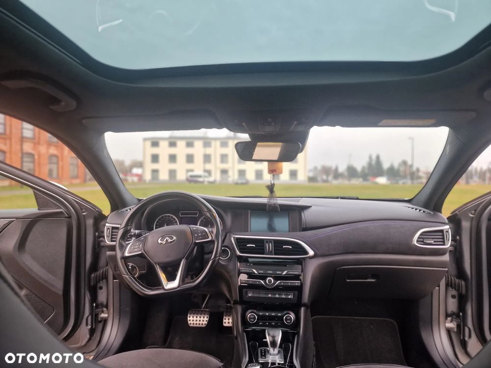 Infiniti Q30 2.2d DCT Premium Tech - 16