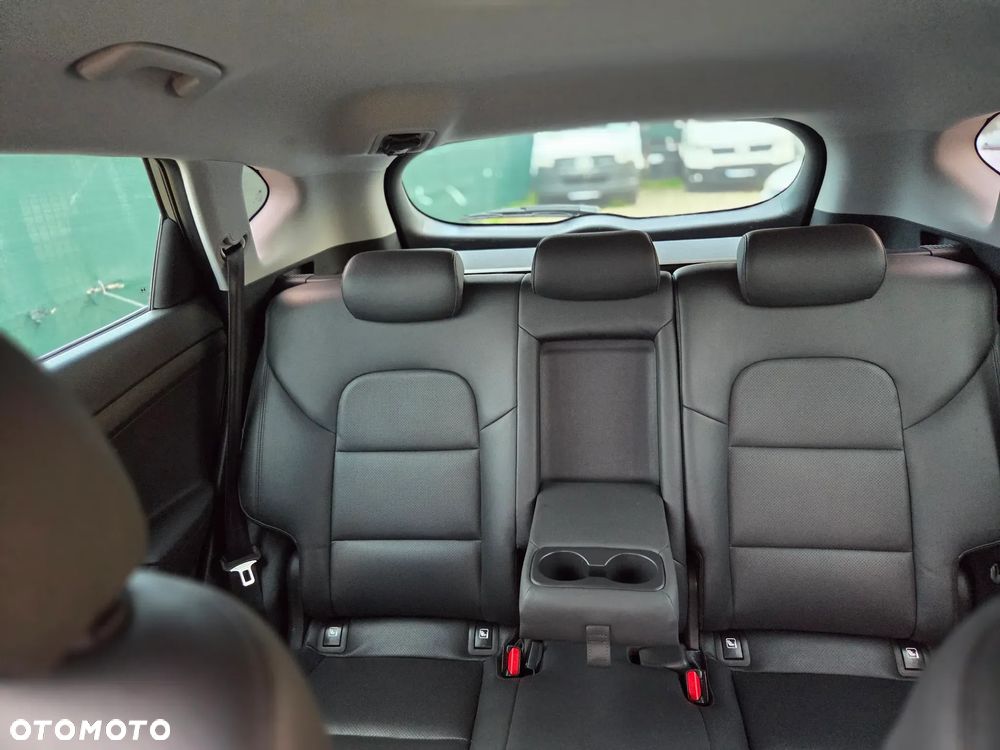 Hyundai Tucson blue 1.6 CRDi 2WD DCT Premium - 23