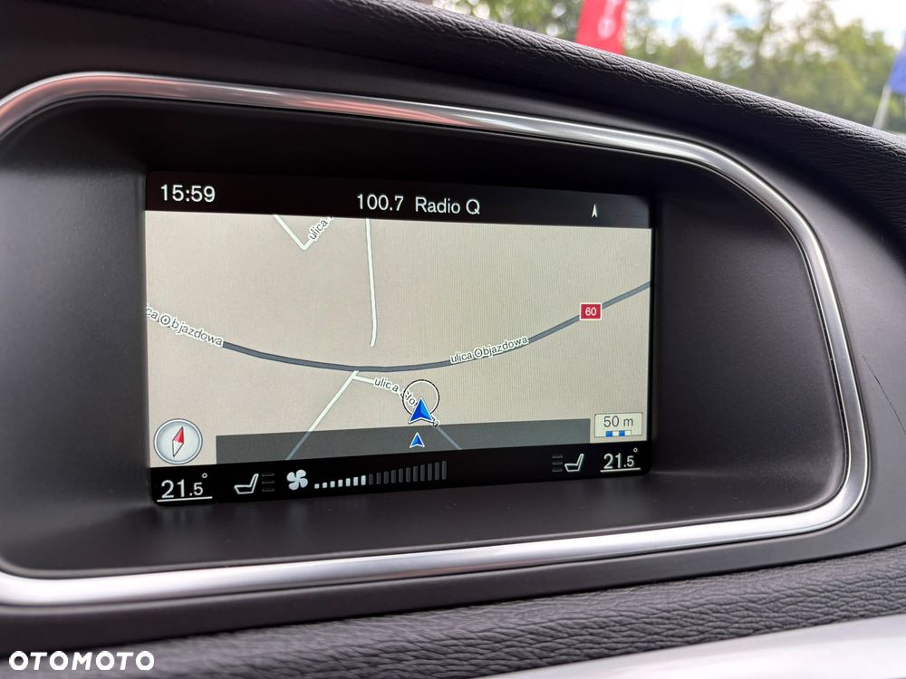 Volvo V40 D2 Kinetic - 9