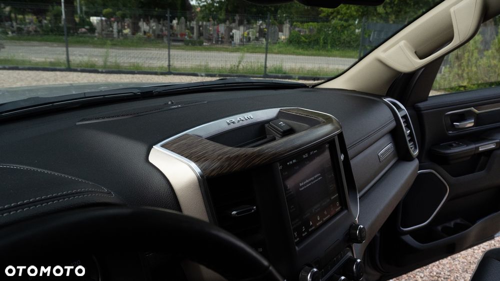 RAM 1500 Crew Cab Laramie - 21