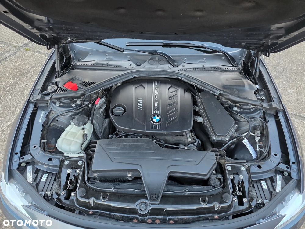 BMW Seria 3 320d - 39