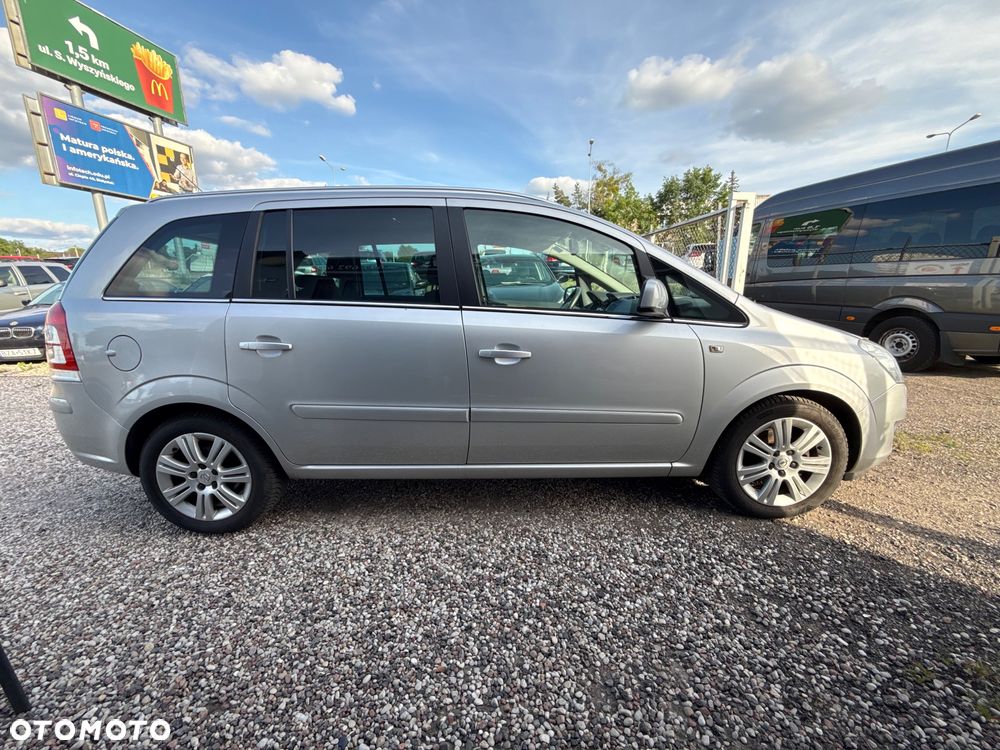 Opel Zafira 1.8 Cosmo - 7