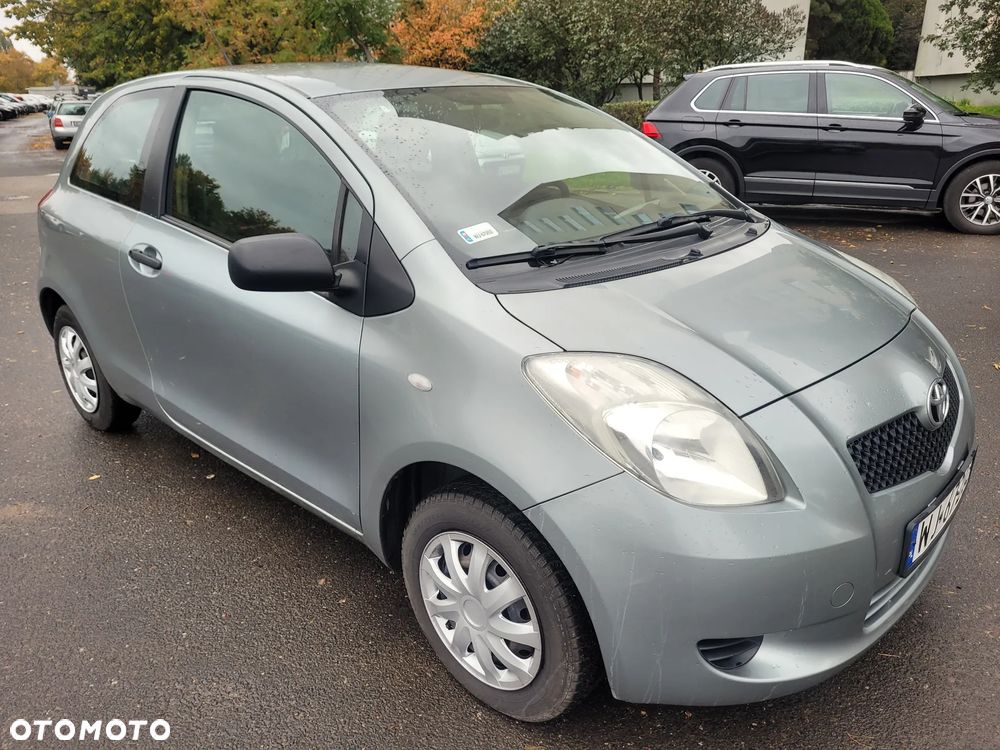 Toyota Yaris 1.0 Luna A/C - 1