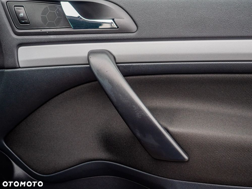 Skoda Octavia 2.0 TDI DPF Elegance - 33