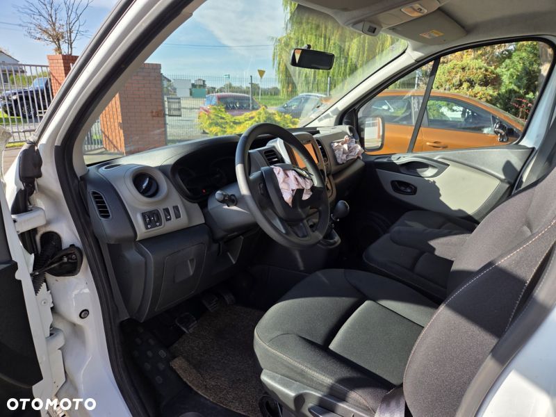Renault Trafic Grand 1.6 dCi - 17