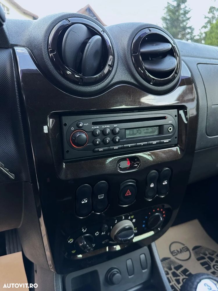 Dacia Duster 1.6 16V 4x2 Prestige - 8