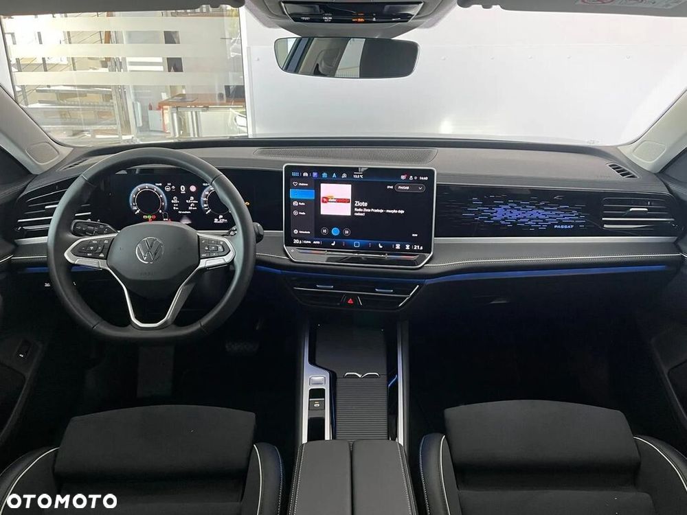 Volkswagen Passat Variant 1.5 TSI EVO Elegance DSG - 24
