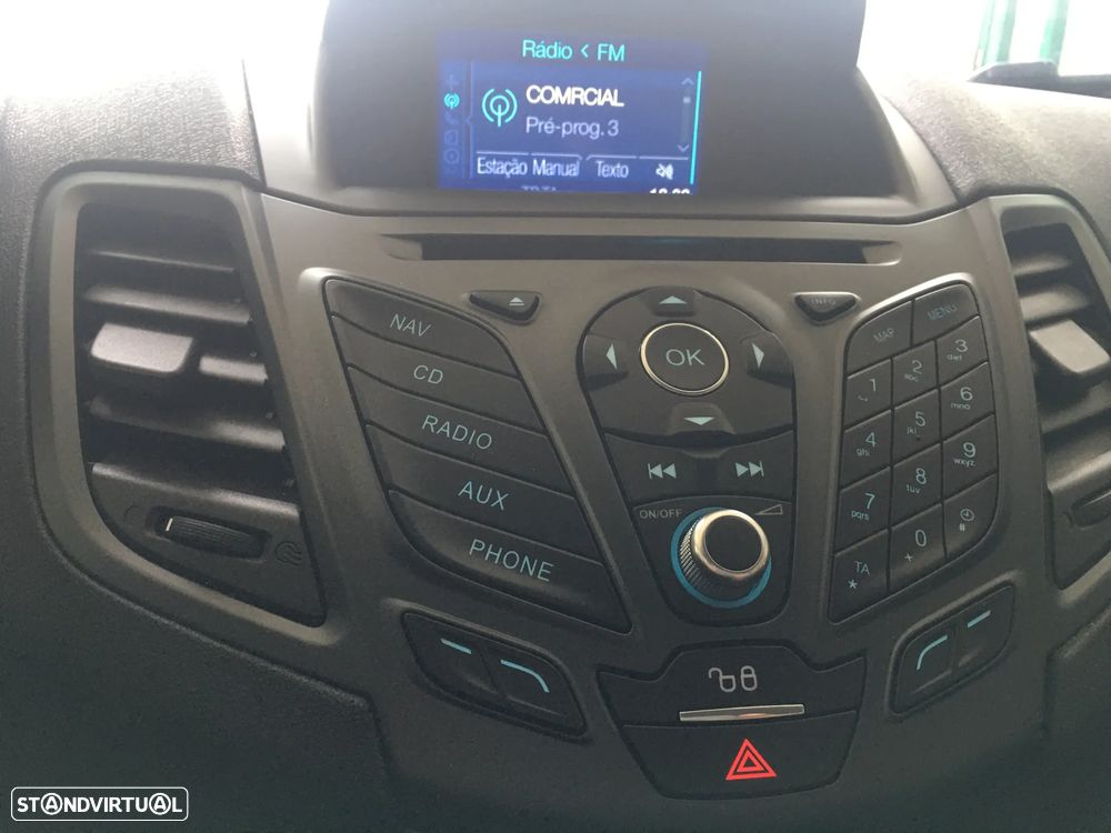 Ford Fiesta 1.0 Celebration - 8