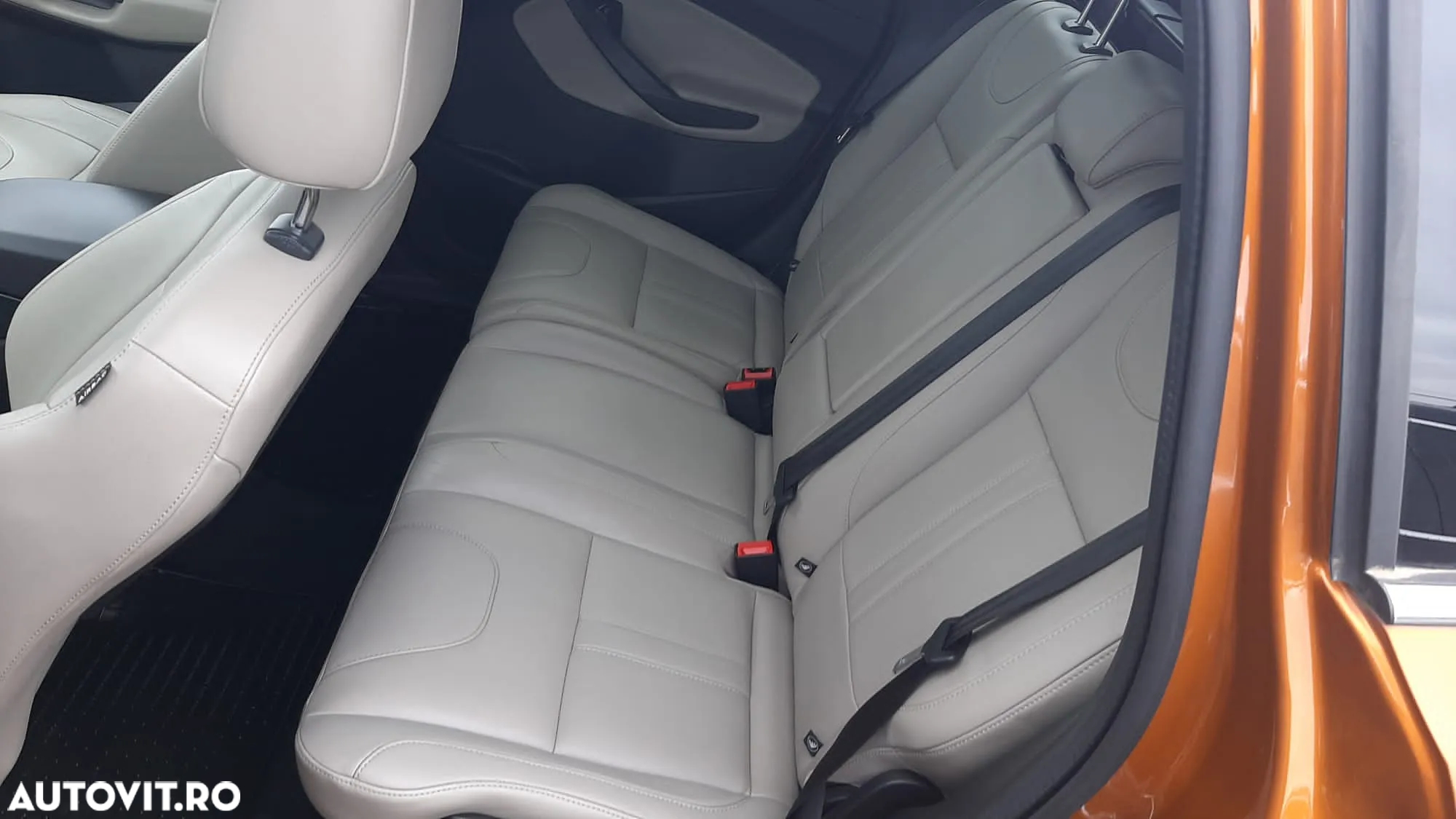 Ford Kuga 2.0 TDCi Powershift 4WD Titanium - 16