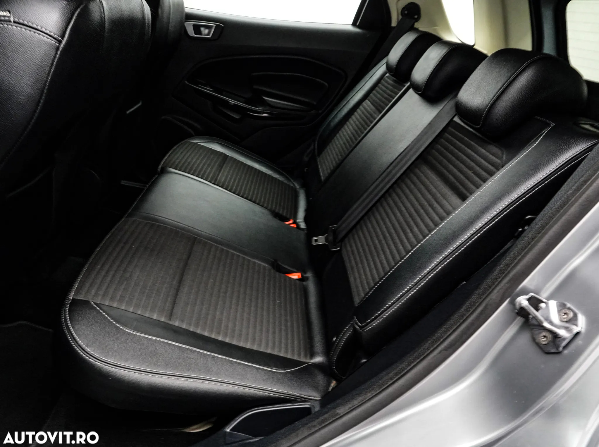 Ford EcoSport 1.0 EcoBoost Titanium - 16
