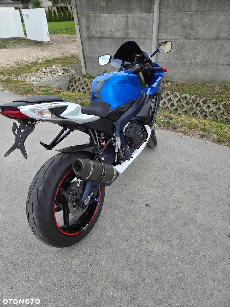 Suzuki GSX-R - 12