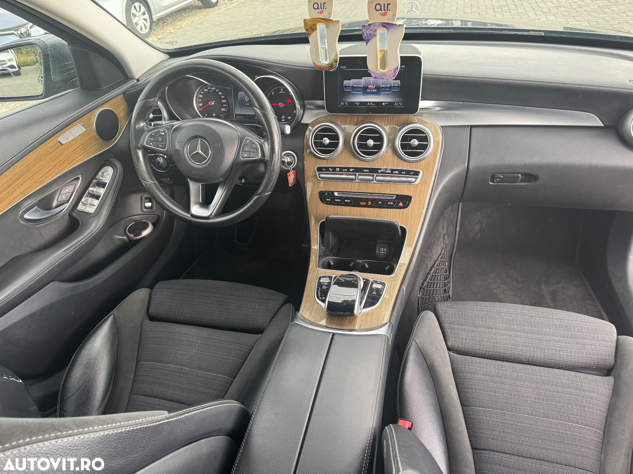 Mercedes-Benz C - 22