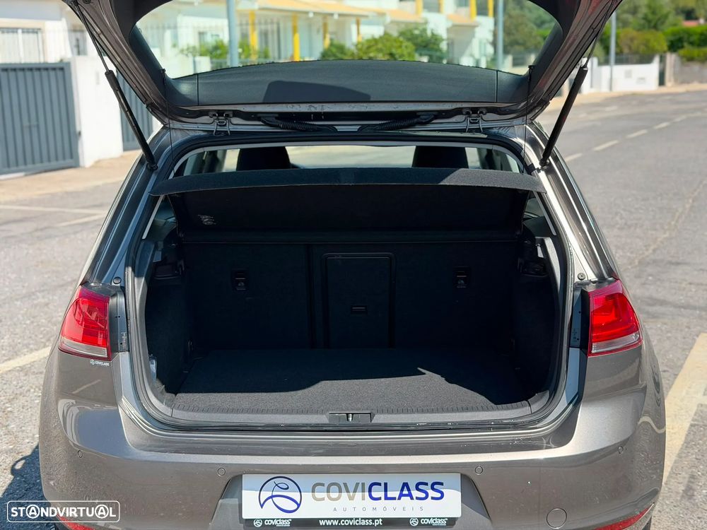 VW Golf 1.6 TDI Highline DSG - 17