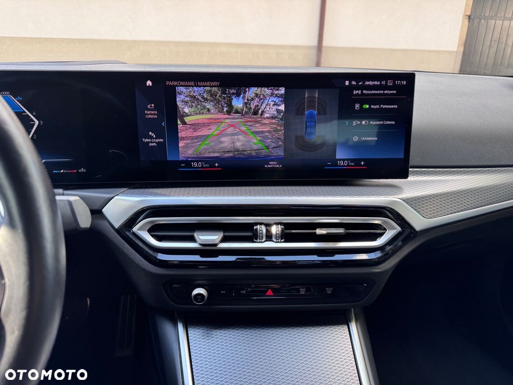 BMW Seria 3 320d xDrive MHEV M Sport sport - 38