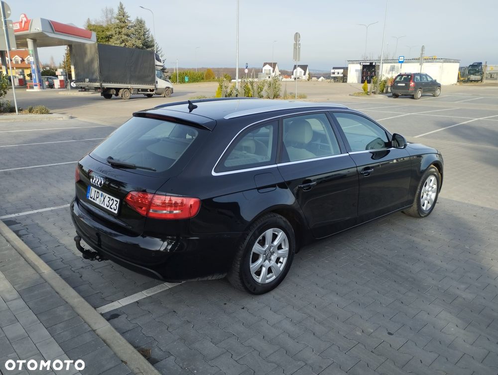 Audi A4 Avant 2.0 TDI DPF Ambiente - 13