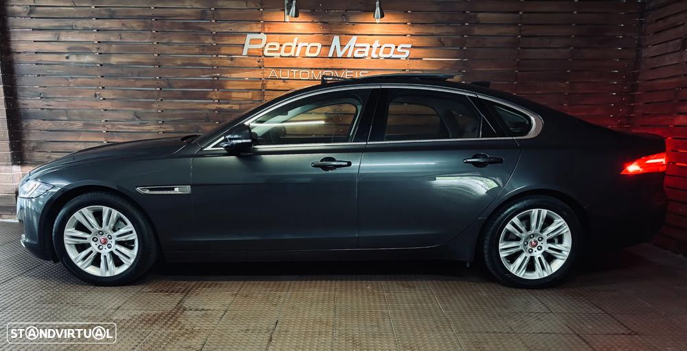 Jaguar XF 2.0 D Prestige Aut. - 3
