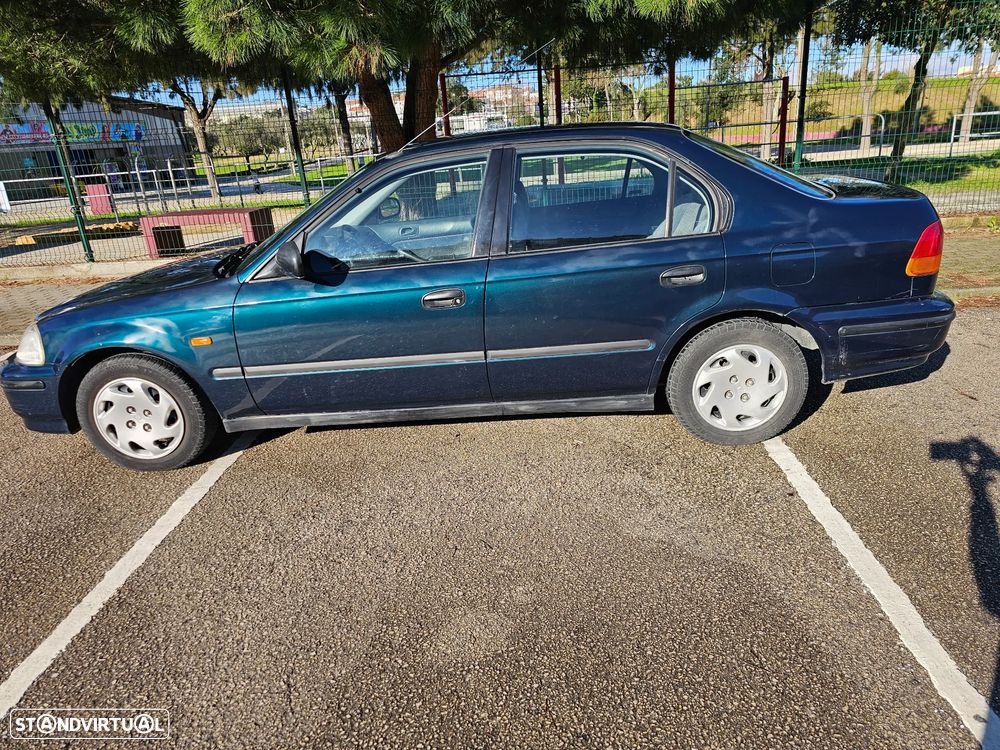 Honda Civic 1.5i LS - 1