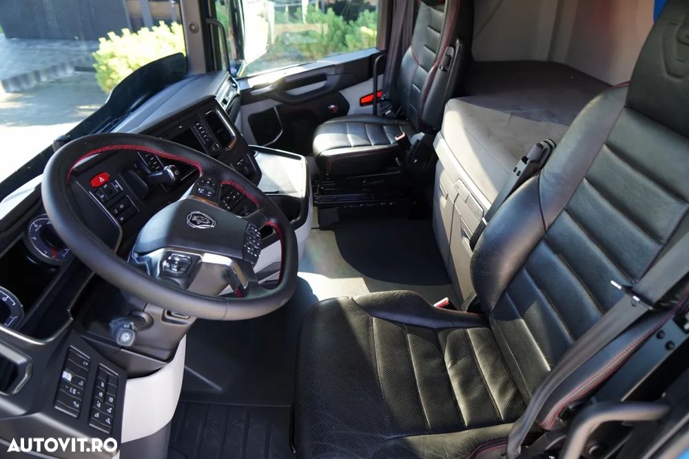 Scania S 520 / V8 / RETARDER / I-PARK COOL / COMPLET AIRMATIC / PIELE / ANVELOPE 100% - 24