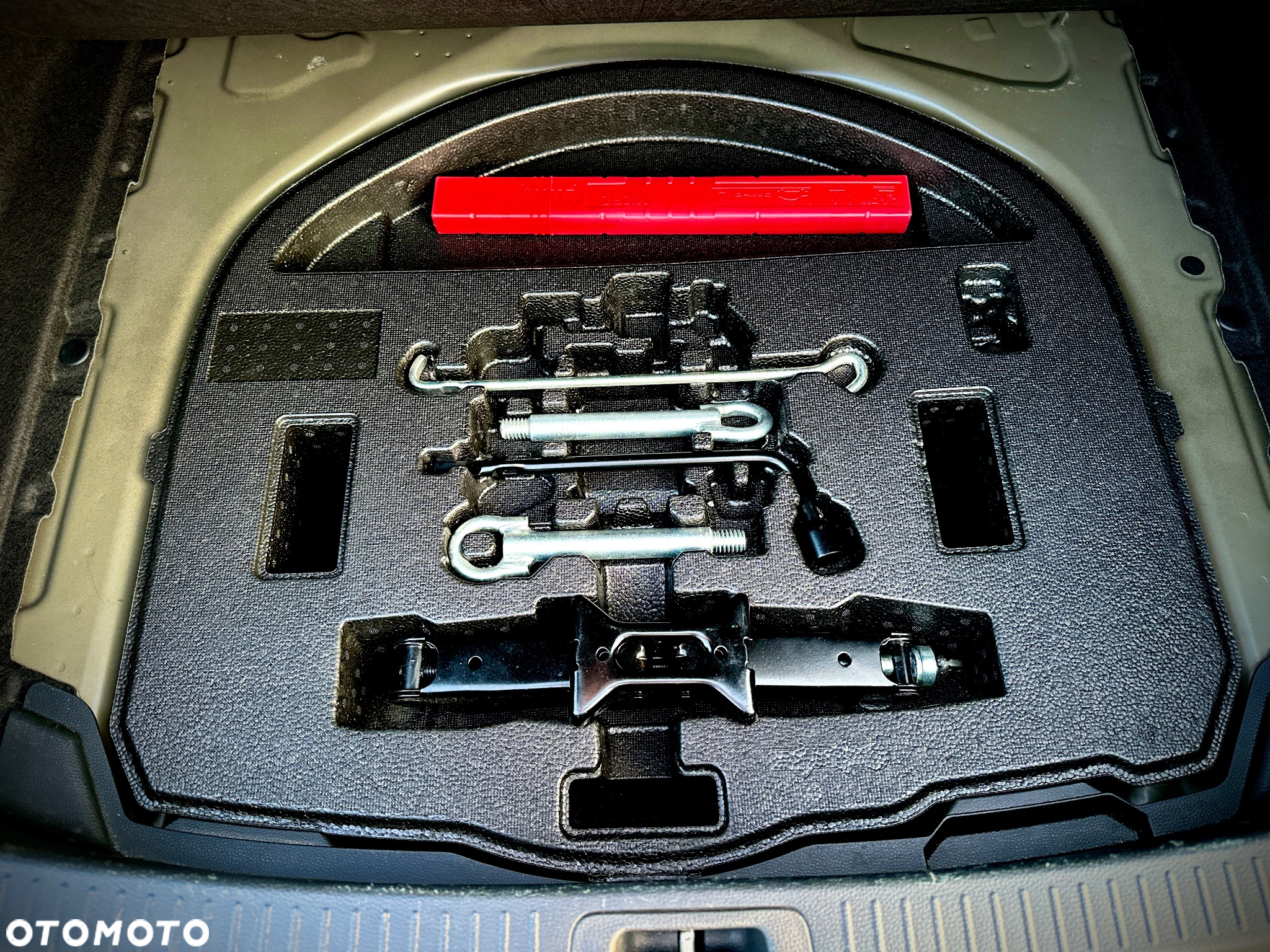 Toyota Corolla 1.8 Hybrid Comfort - 37
