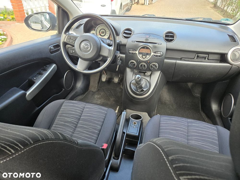 Mazda 2 1.3 Dynamic - 13